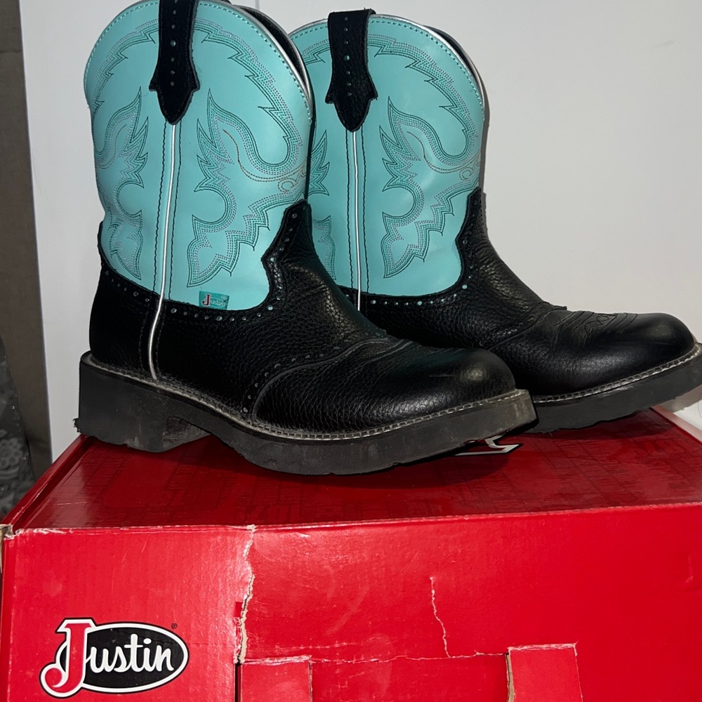 Justin Black and Turquoise Western Boots